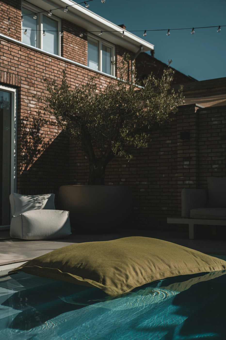 Liva - Floating Beanbag